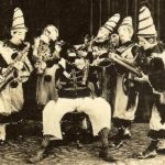 Cuando el oído se prepara: los Six Brown Brothers y la invención de una escucha